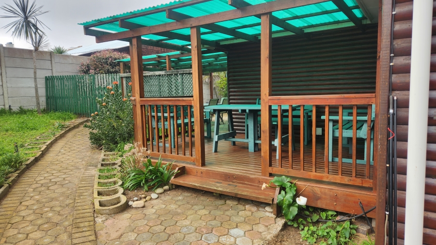 3 Bedroom Property for Sale in Dana Bay Western Cape